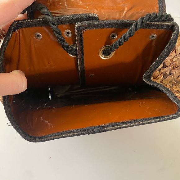 Handmade Brown Straw Backpack Shoulder Bag - Picture 4 of 6